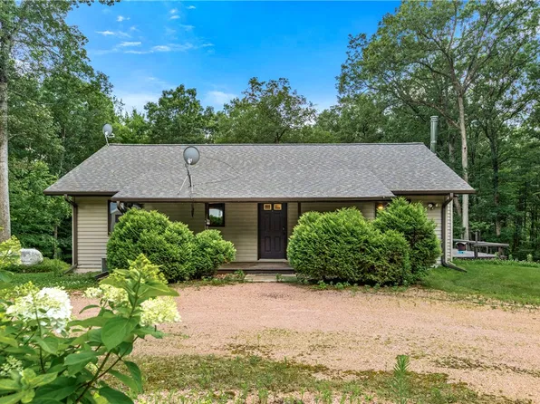 2075 N 140th Avenue, Fall Creek, WI 54742