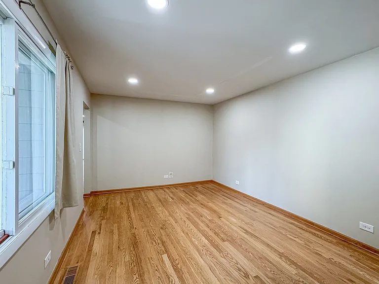 416 Swallow Ln — Photo 4