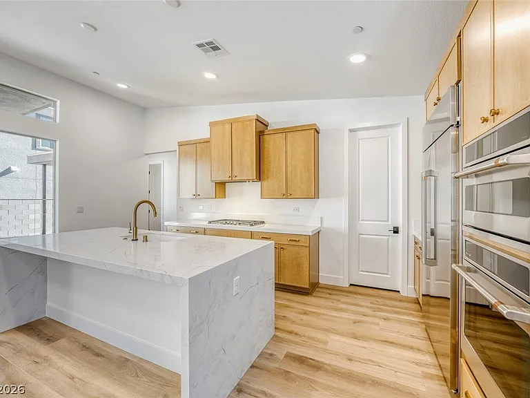 1041 Soaring Sage Ave — Photo 6