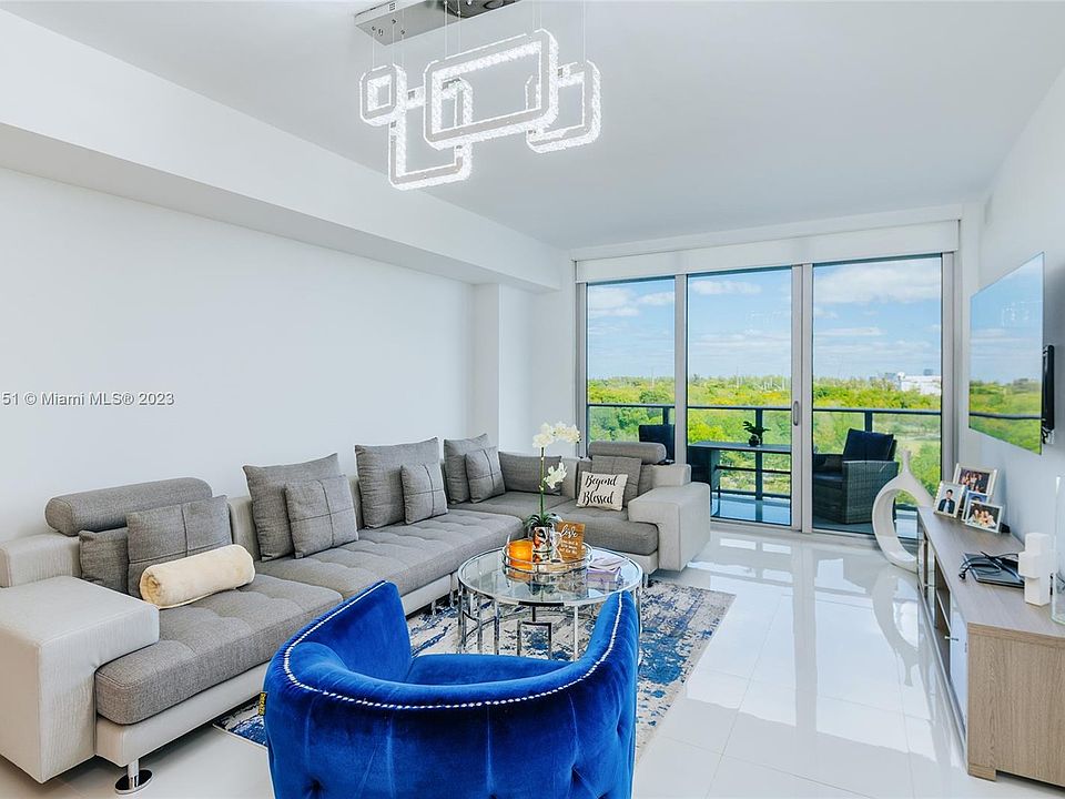 1st image of 16385 Biscayne Blvd #603