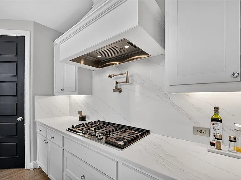 8700 Fairway Ln — Photo 16