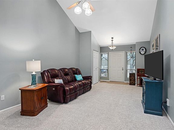 5th image of 217 Kehrs Mill Trl