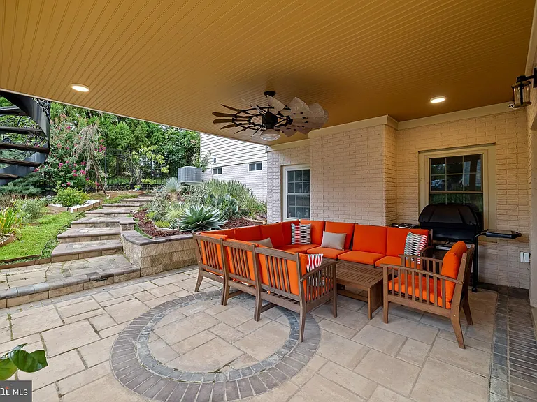 1116 Autumn Brook Ave — Photo 61