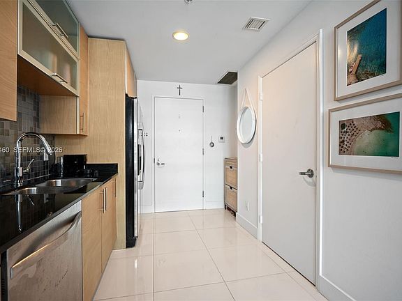 4th image of 60 SW 13th St APT 4408