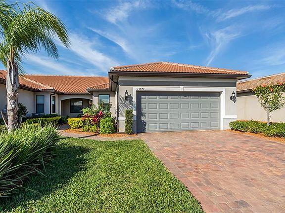 2nd image of 13872 Alafaya St