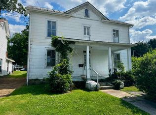 1619 Downey St, Radford, VA 24141