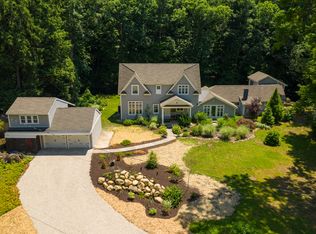 101 Maltbie Ave, Stamford, CT 06902