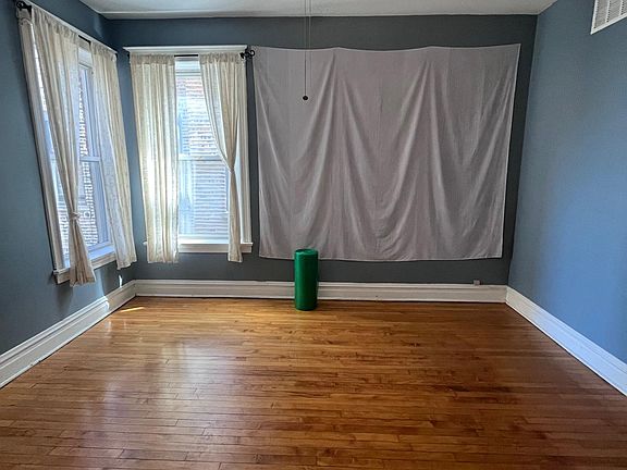 4th image of 2645 W Augusta Blvd APT 2R