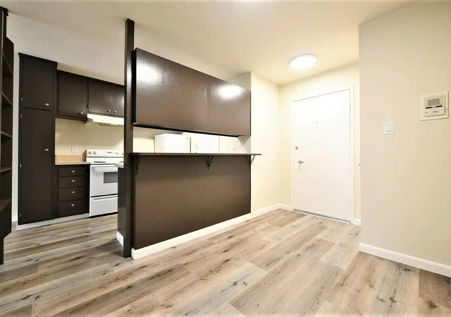 2415 College Ave. — Photo 4