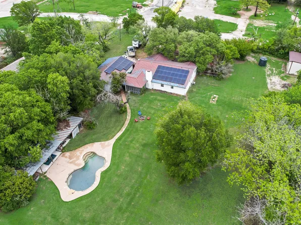 1809 N Trinity Rd, Denton, TX 76208