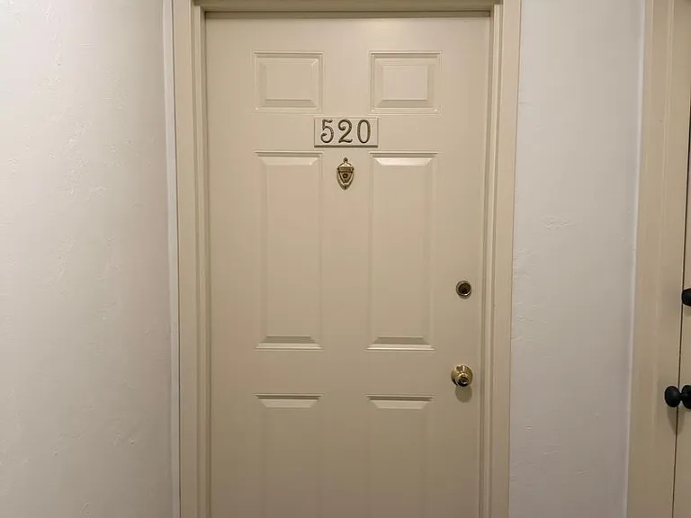 Large Studio Condo Downtown Walking Distance to the Florida State Capitol — Photo 35