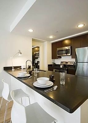 4th image of 1595 Lexington Ave APT 5D