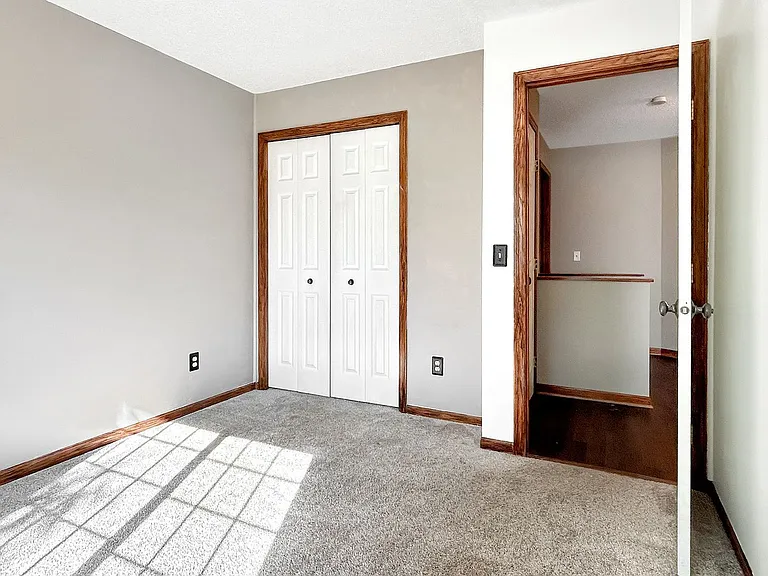 13821 Edgewood Ave — Photo 22