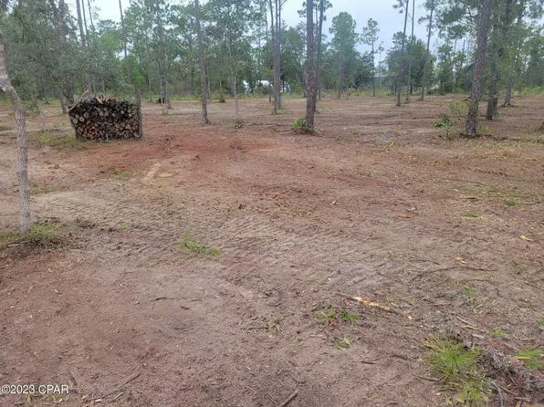 625 E Woodland Rd, Southport, FL 32409