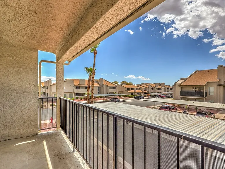 2981 Country Manor Ln #122 — Photo 25