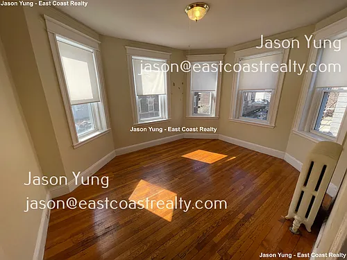 60 Woodstock Ave Photo 1