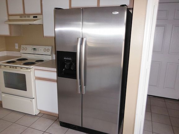 3rd image of 14648 Pointe East Trl