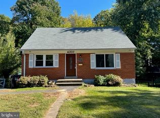 4207 Glendale Rd, Woodbridge, VA 22193