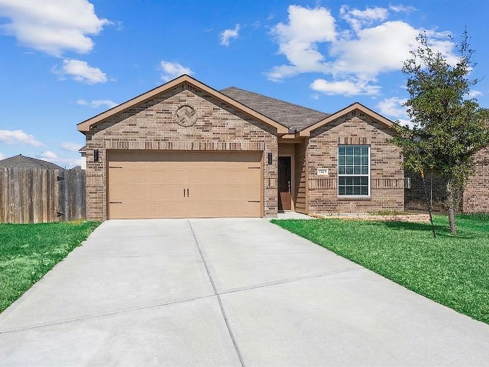 1st image of 15215 Snowdrop Field Dr