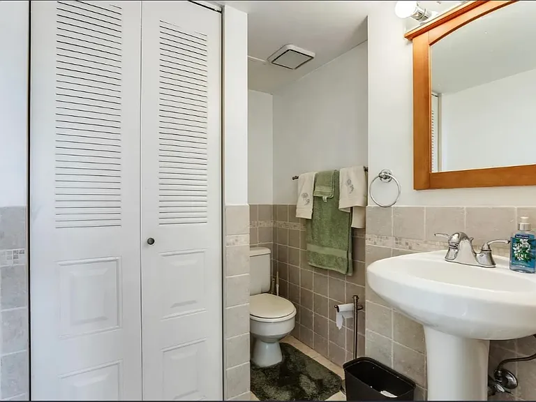 551 Observer Hwy #11A — Photo 10
