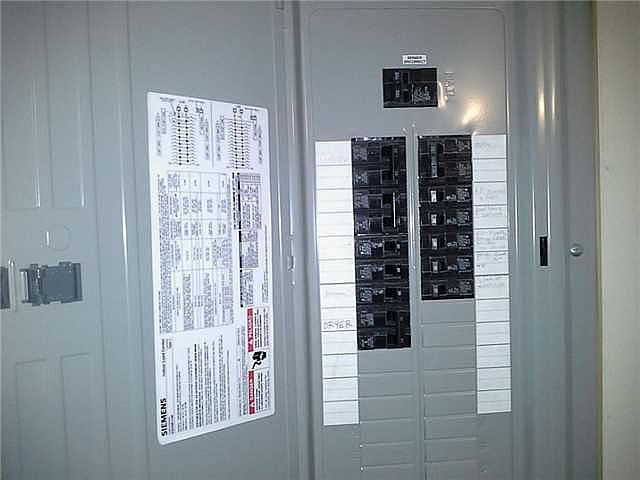 1st image of 307 Parkview Dr