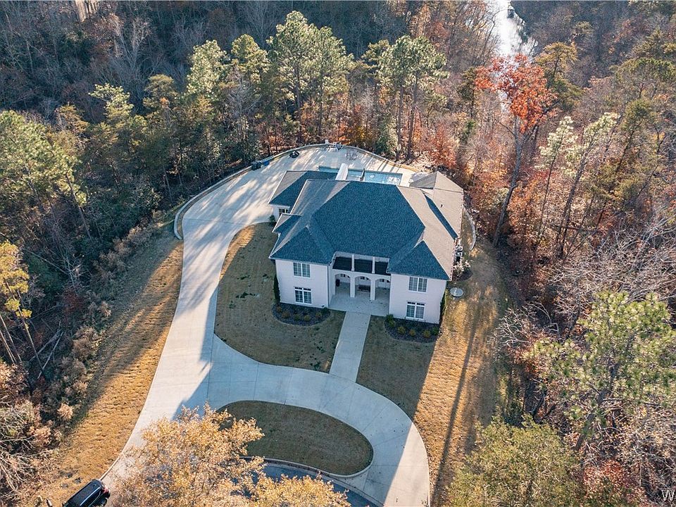 1st image of 8625 Forrestal Dr NE