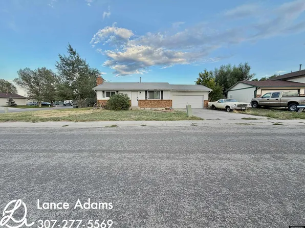 2865 Indian Springs Dr, Casper, WY 82604