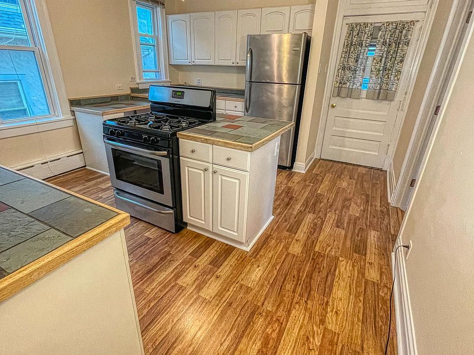 Kitchen with Island