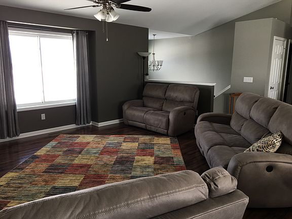 5th image of 741 Northwood Dr