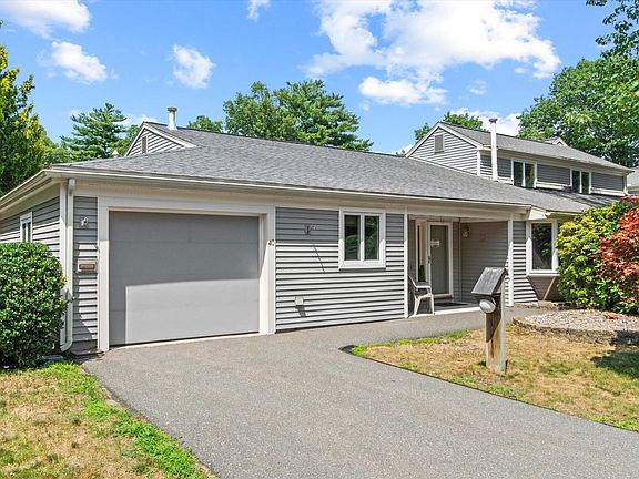 2nd image of 40 Walden Pond Drive