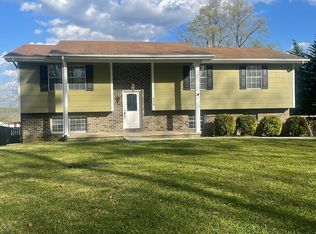 715 Mansion Hill Cir NE, Cleveland, TN 37312
