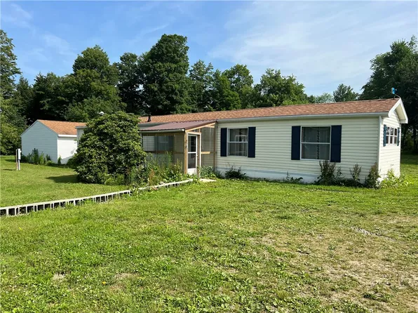 24760 Wise Rd, Cambridge Springs, PA 16403