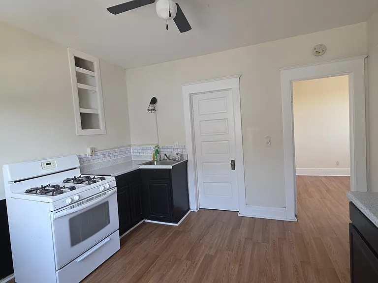 105 Edson St #2 — Photo 10