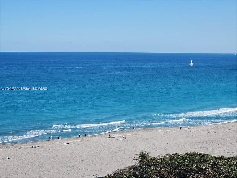324 Tequesta Dr — Photo 39