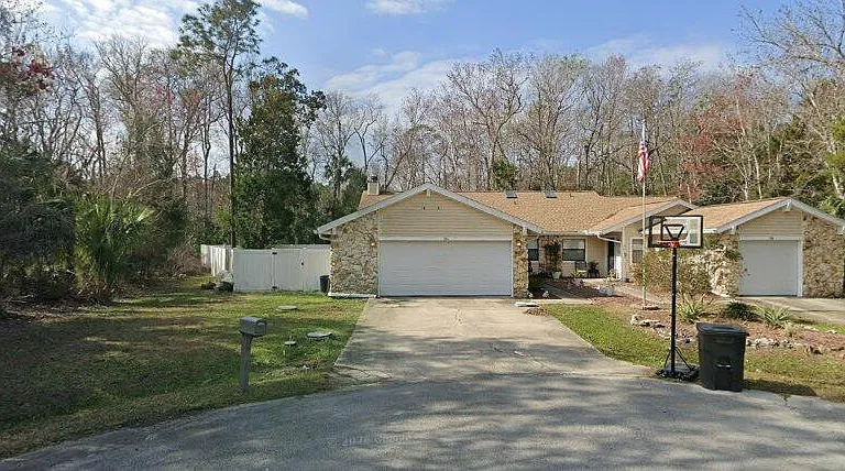 Zoffer Ct — Photo 1
