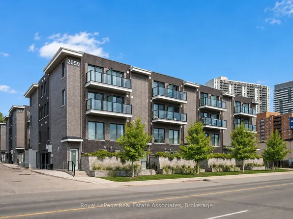 2059 Weston Rd #40, Toronto, ON M9N 1X7