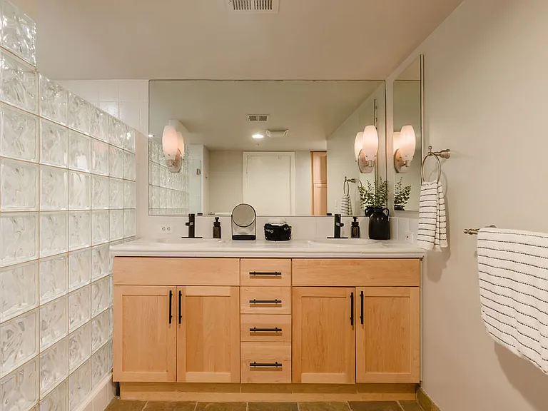 1780 Kettner Blvd — Photo 45