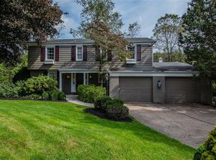 20 Lancewood Dr, Pittsburgh, PA 15235