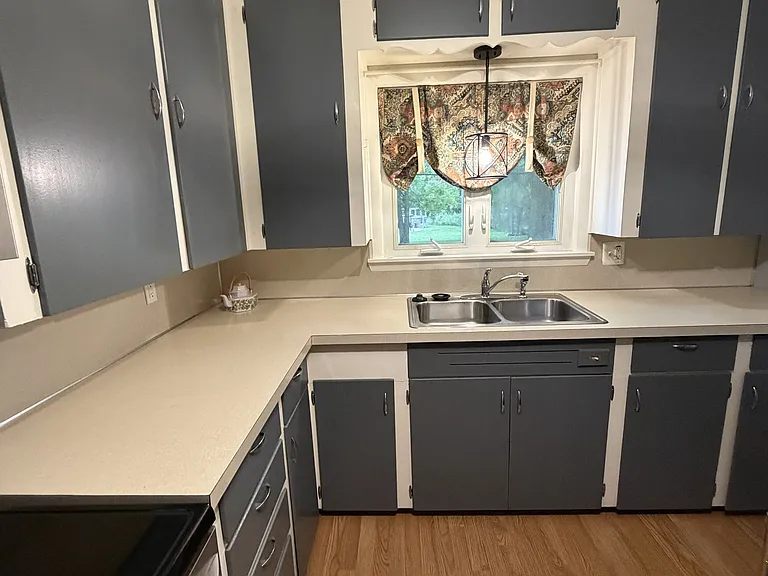 1339 Adams St — Photo 4