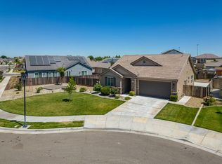 1818 Cobblefield Ln, Los Banos, CA 93635