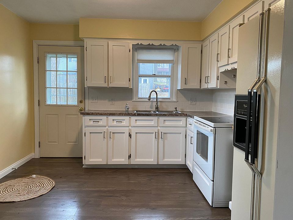 Back Door, Kitchen