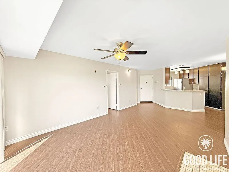 2 bed, 2.0 bath, 1041 sqft, $3,150 — Photo 3