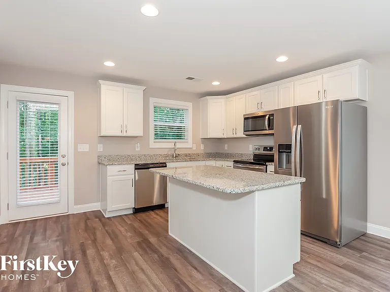 204 King David Ln — Photo 6