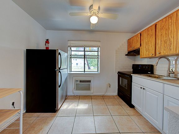 3rd image of 2142 Bradford St APT 306
