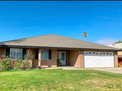 220 Marsh St, Bakersfield, CA, 93307