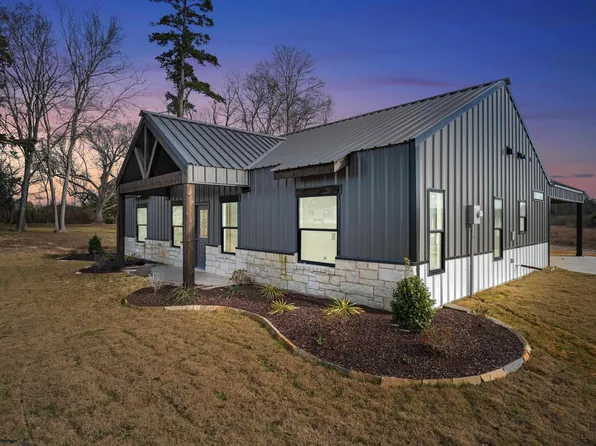 607 County Road 310, De Berry, TX 75639