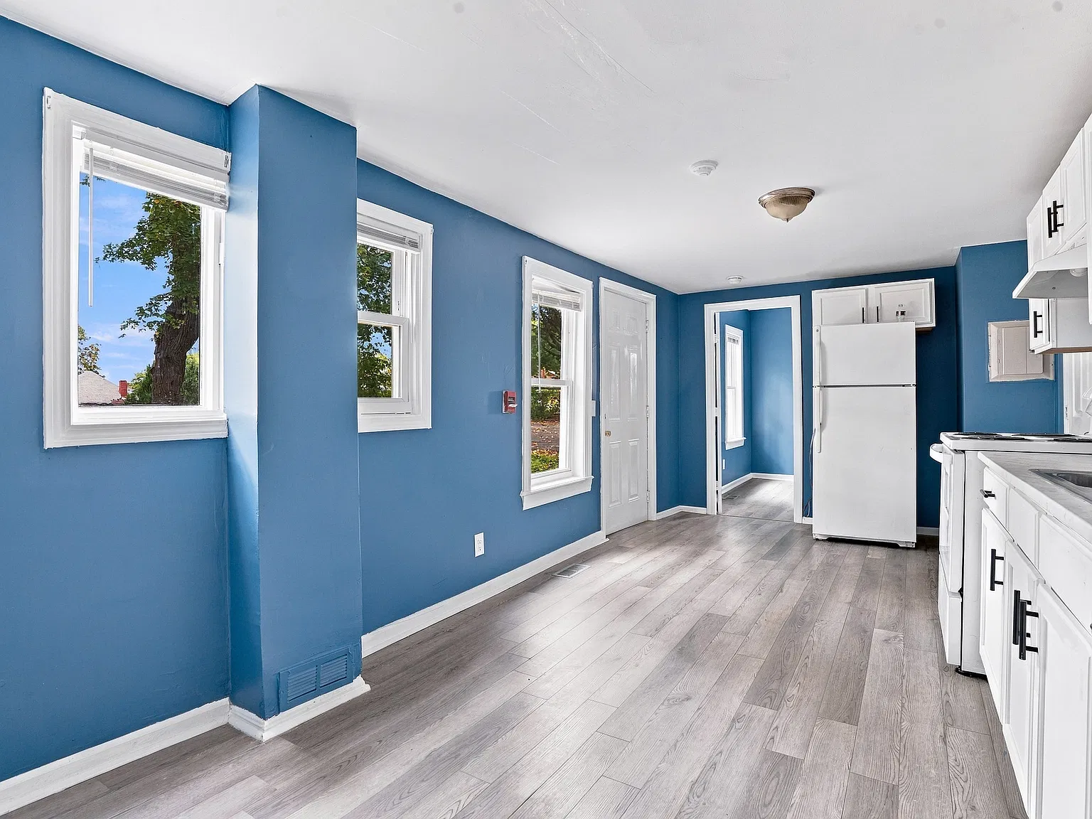125 Park Ave — Photo 4