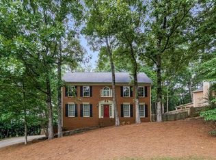 5240 Willow Ridge Dr, Woodstock, GA 30188