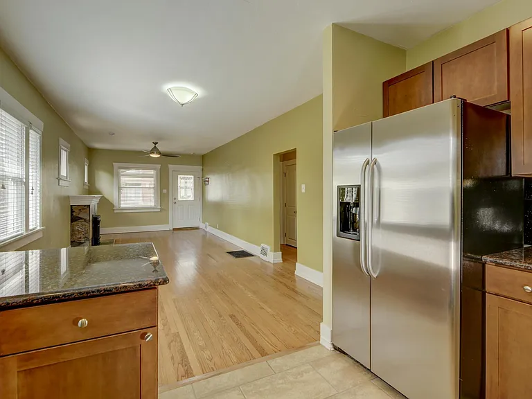 3460 W Clyde Pl — Photo 8