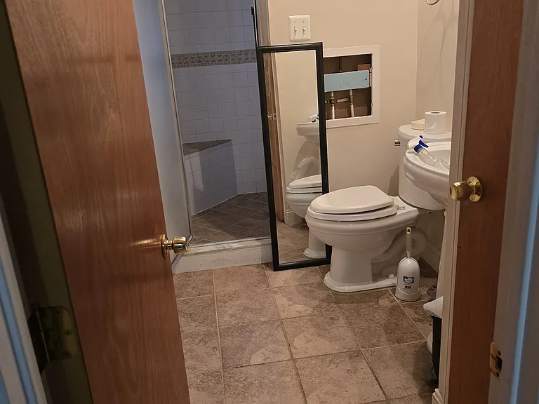 142 W Ridge St — Photo 5